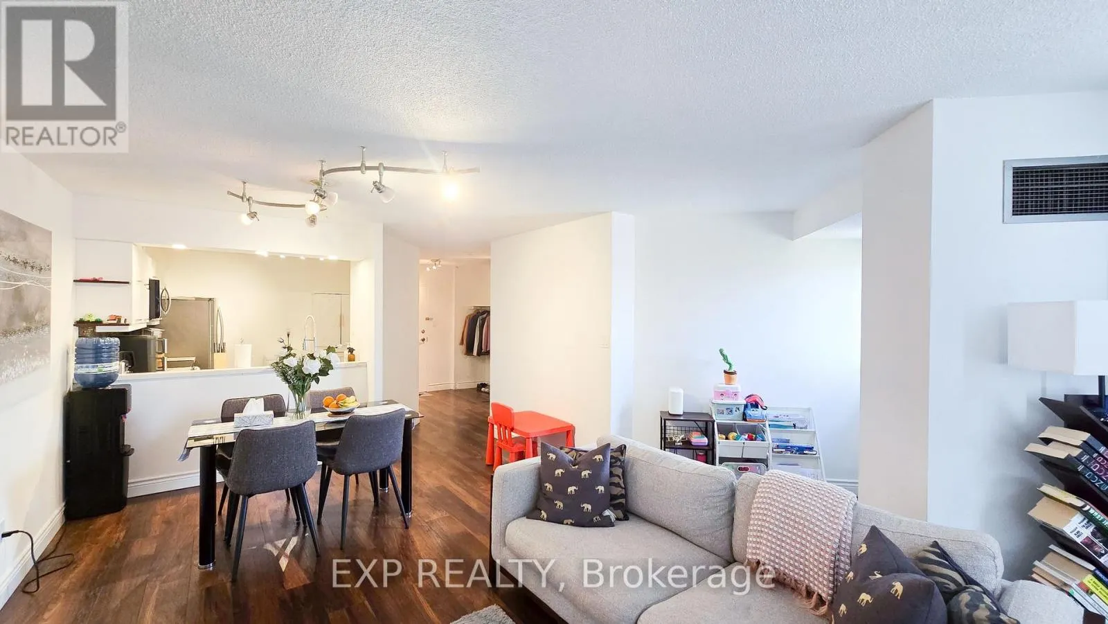 PH 10 - 234 ALBION ROAD