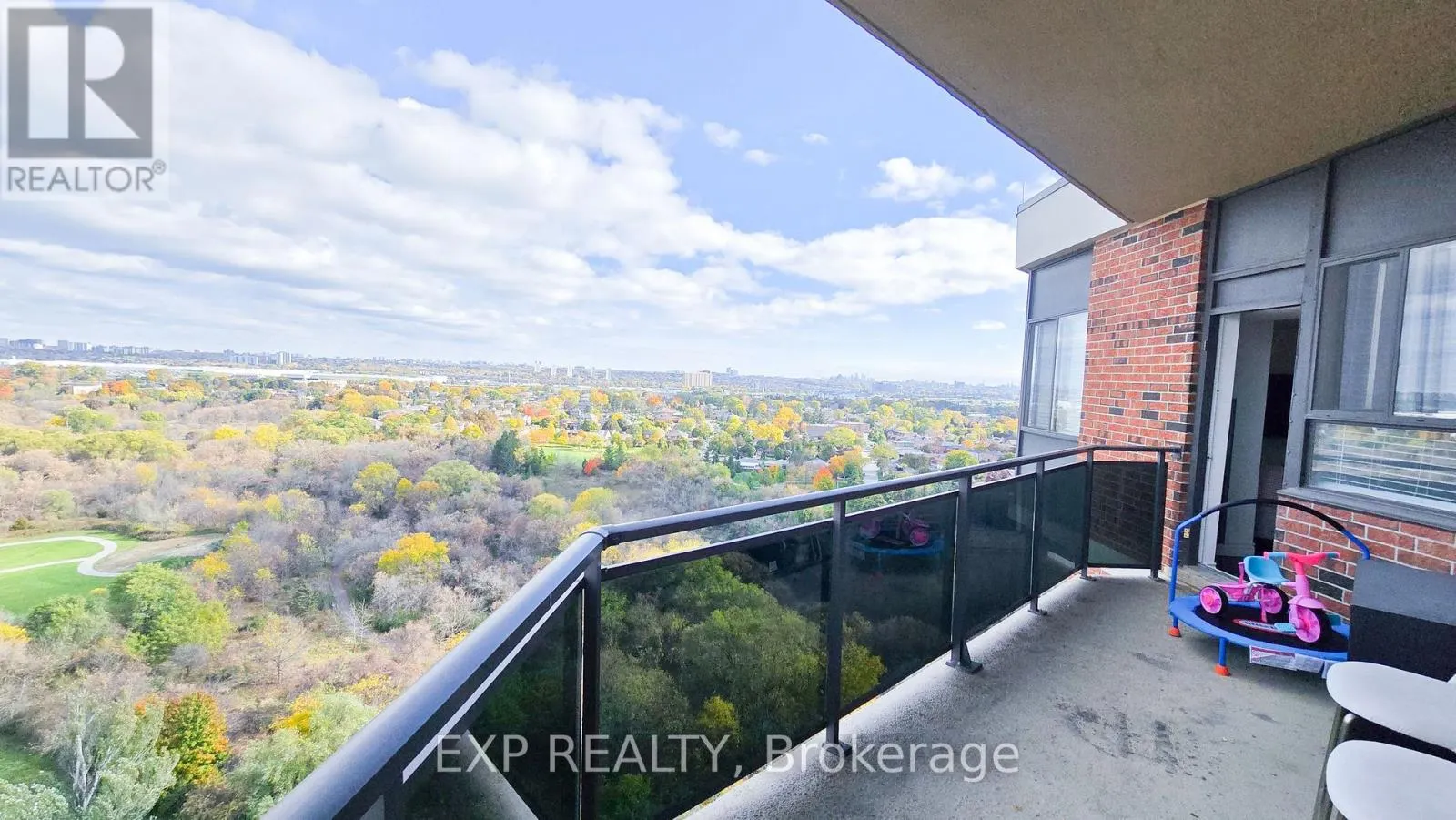 PH 10 - 234 ALBION ROAD