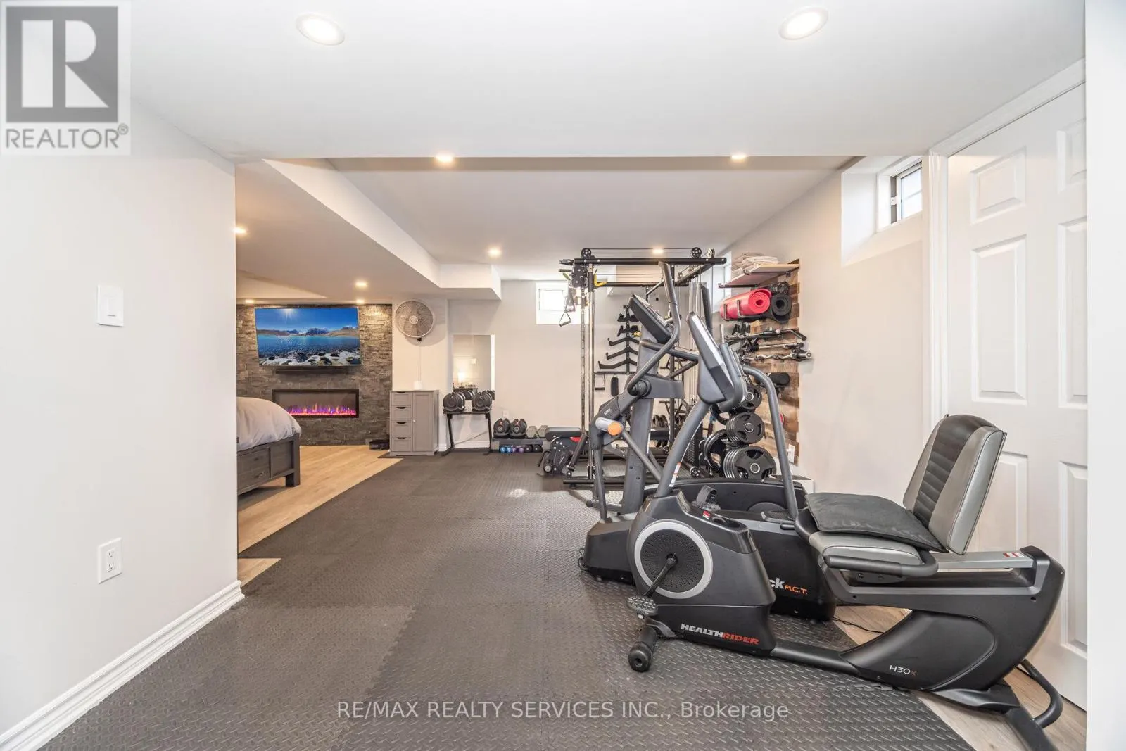 333 REMEMBRANCE ROAD