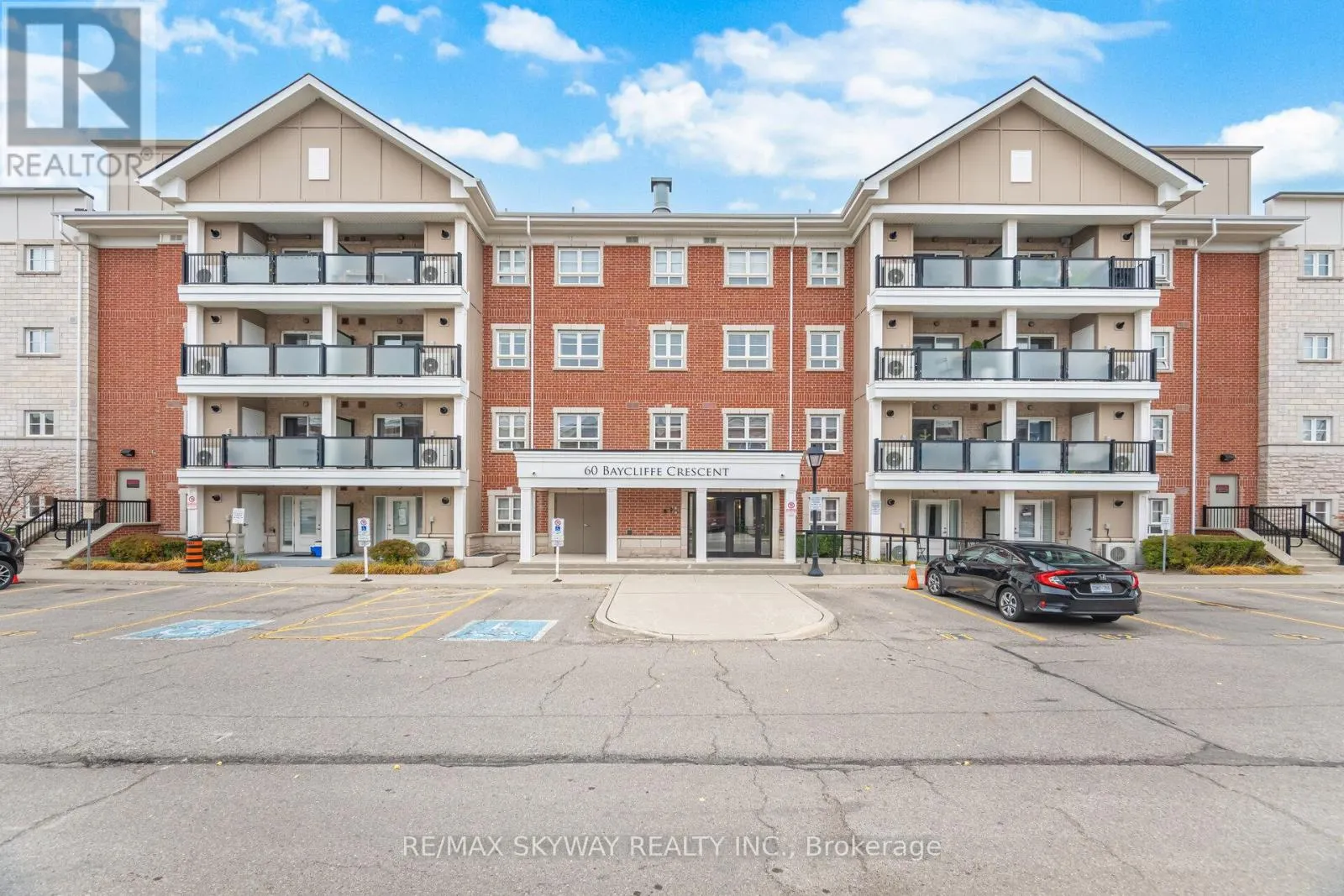 303 - 60 BAYCLIFFE CRESCENT