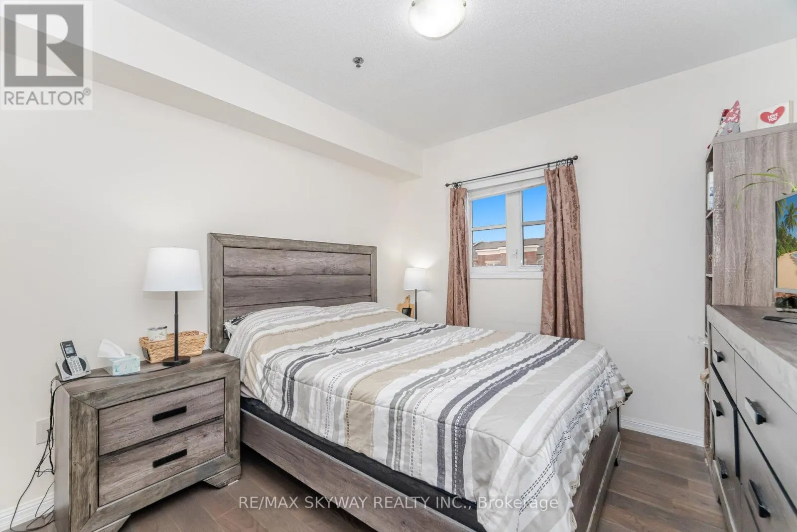 303 - 60 BAYCLIFFE CRESCENT