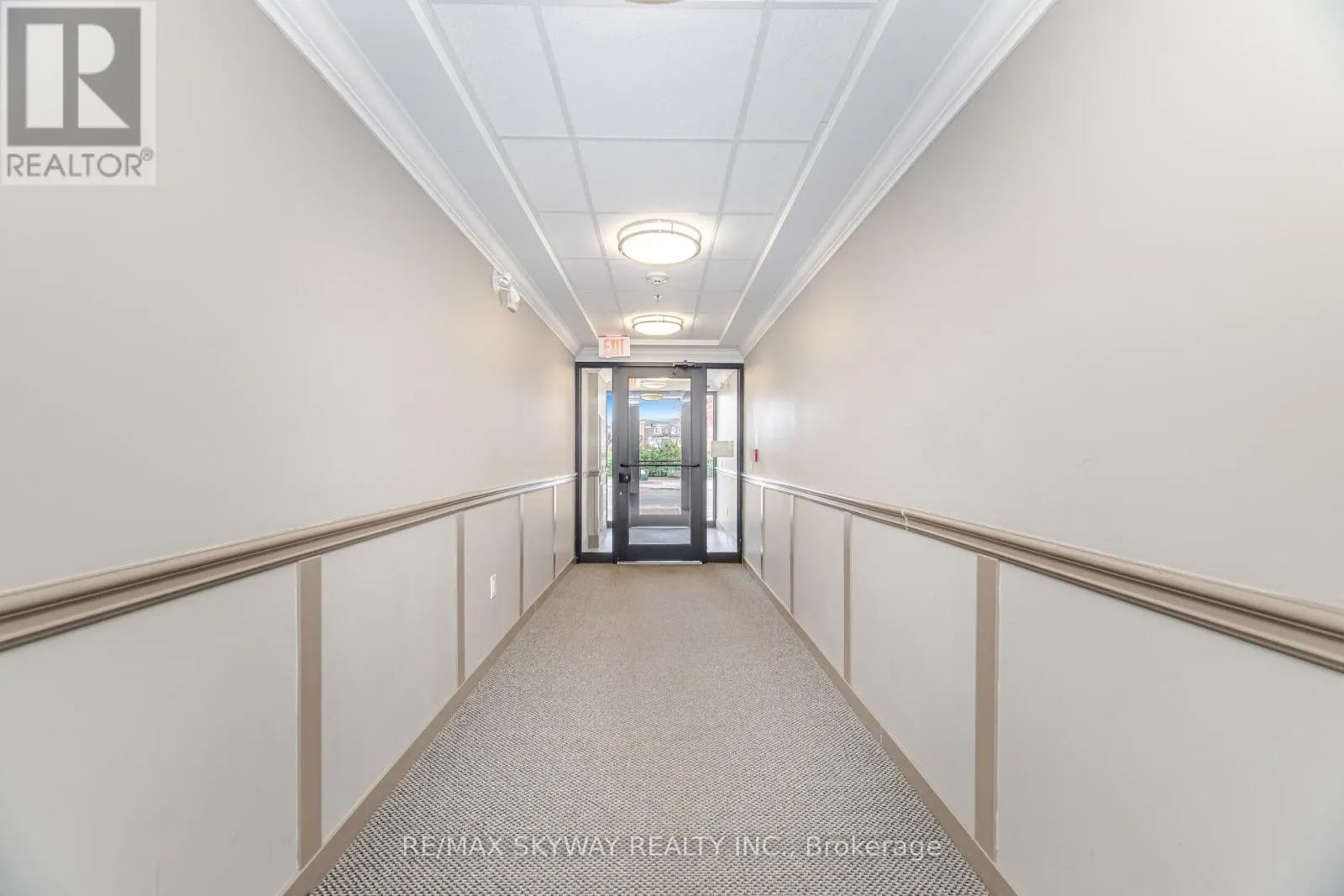 303 - 60 BAYCLIFFE CRESCENT