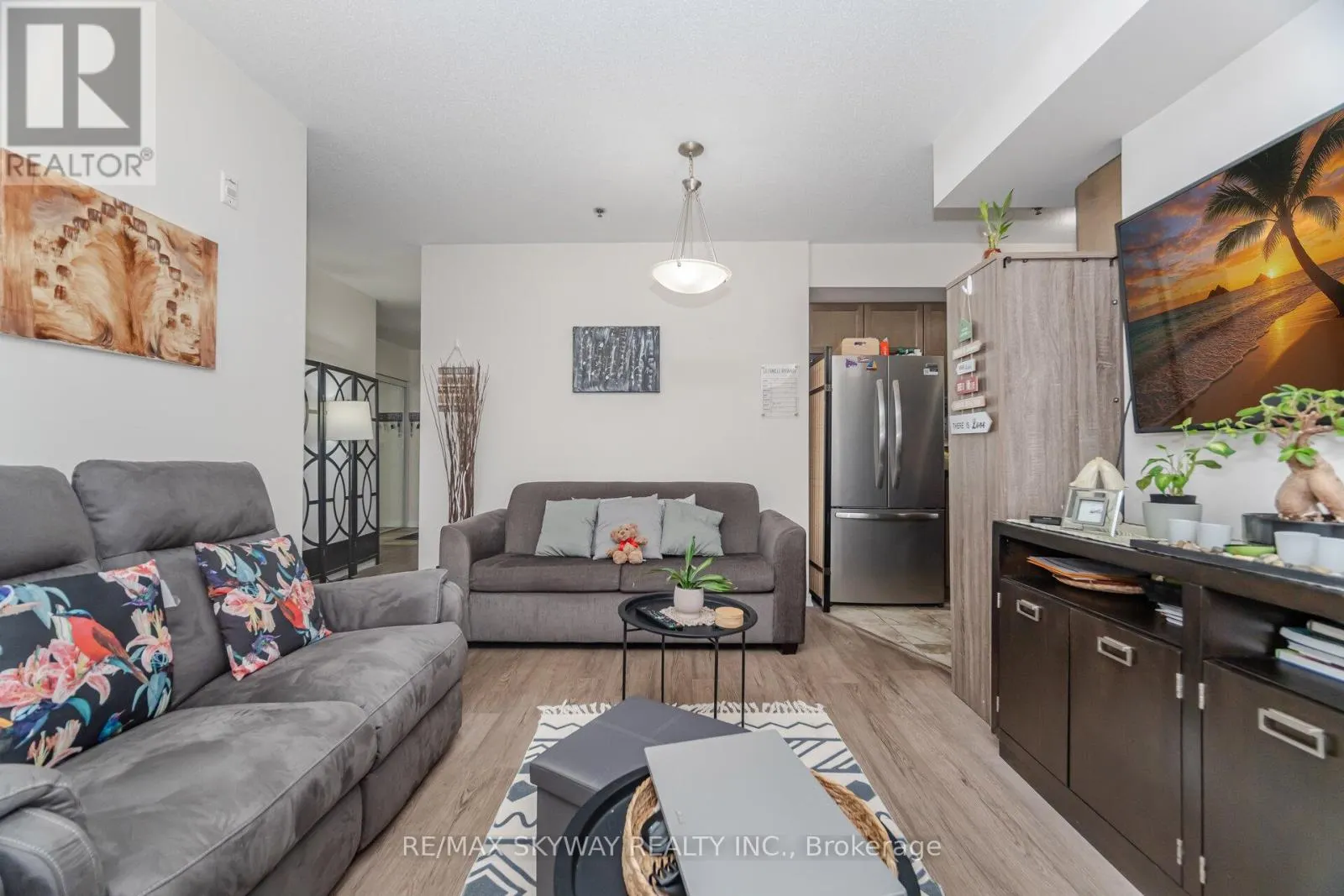 303 - 60 BAYCLIFFE CRESCENT