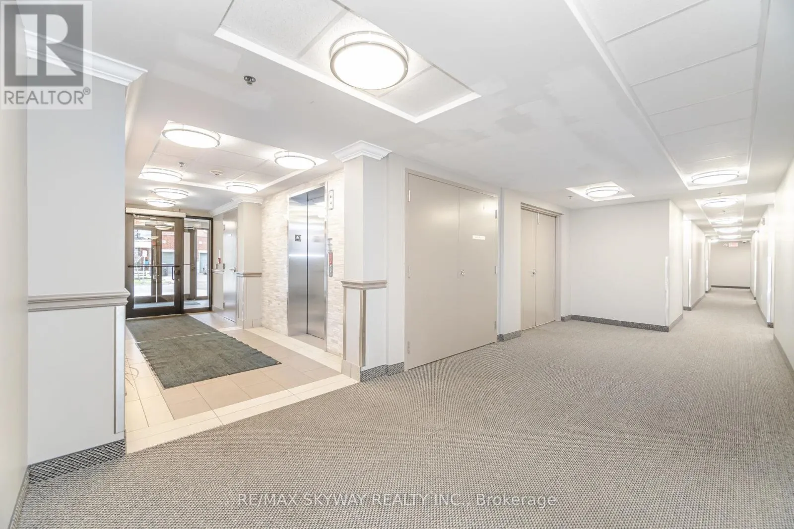 303 - 60 BAYCLIFFE CRESCENT