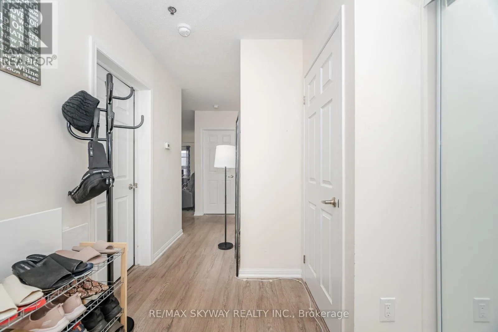 303 - 60 BAYCLIFFE CRESCENT