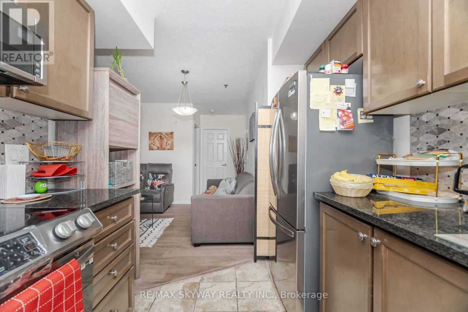 303 - 60 BAYCLIFFE CRESCENT