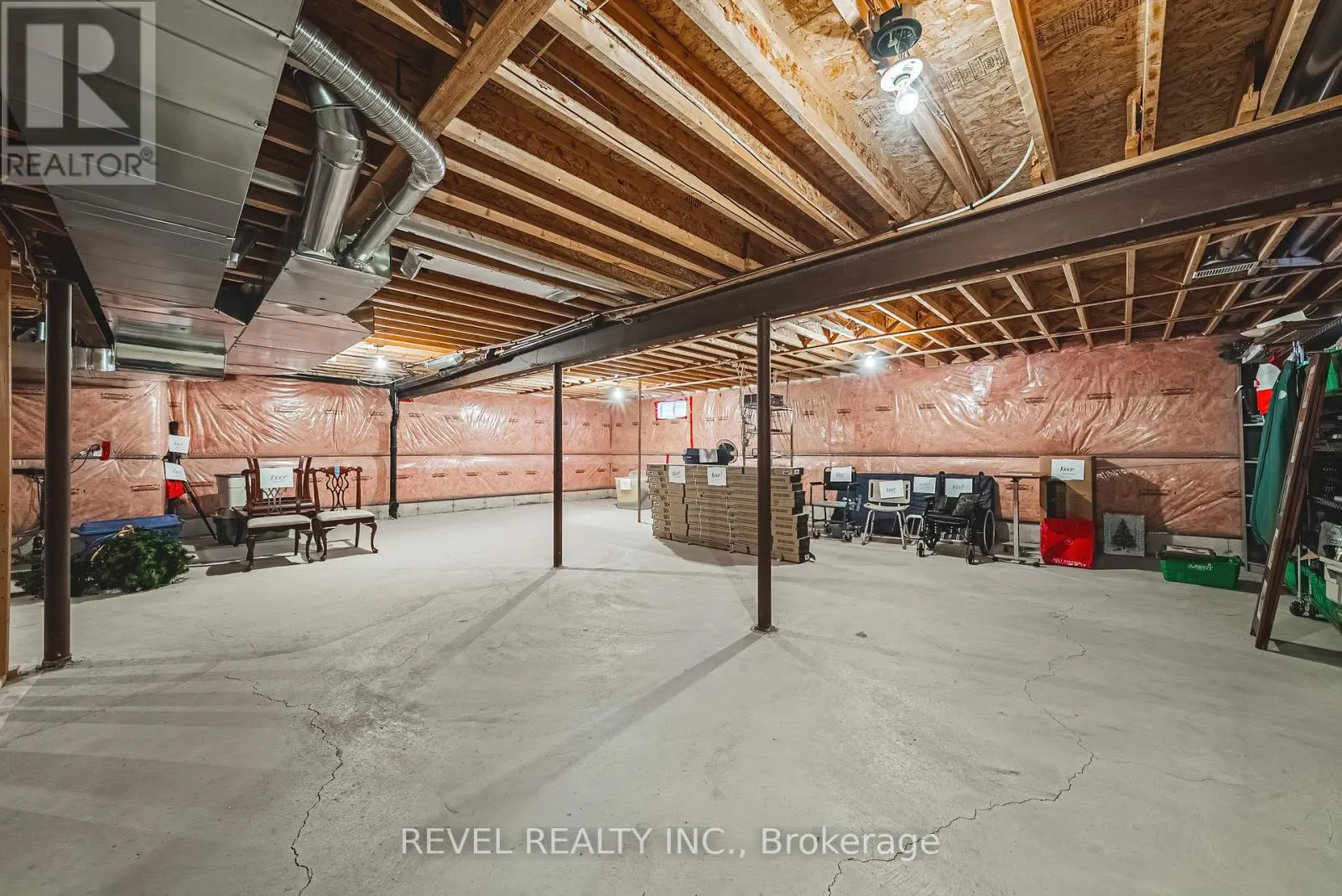 664 SERAFINI CRESCENT