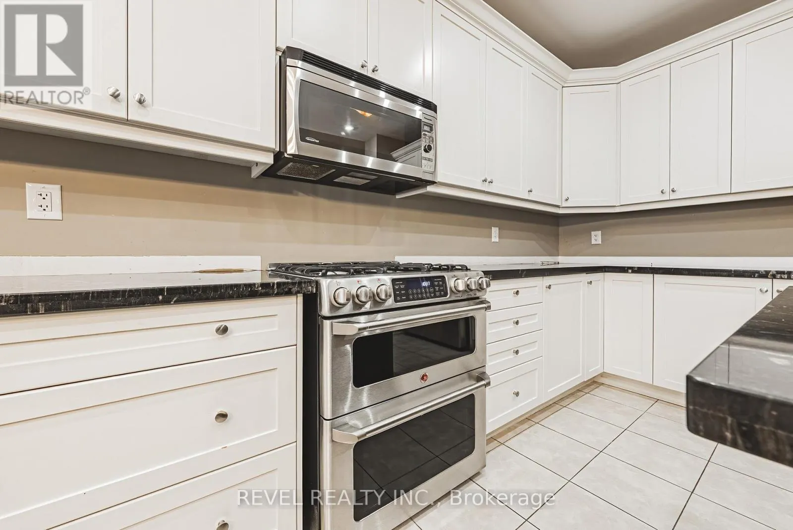 664 SERAFINI CRESCENT