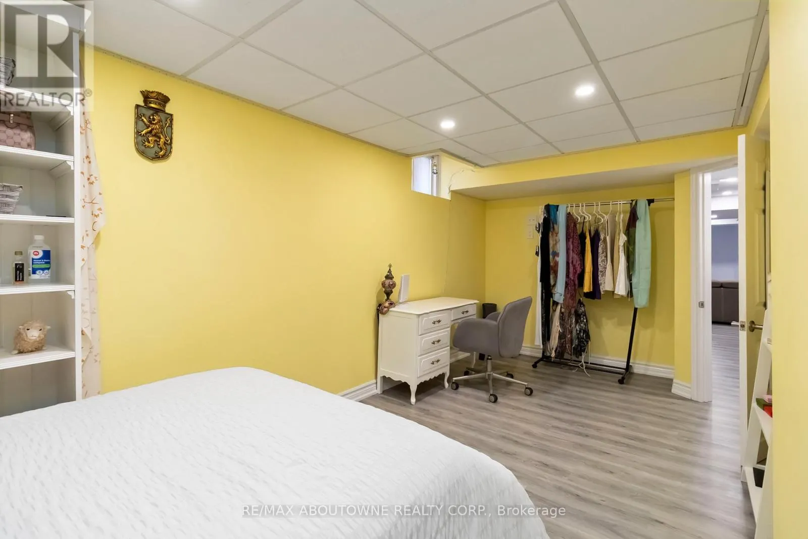 2286 DUNFOREST CRESCENT