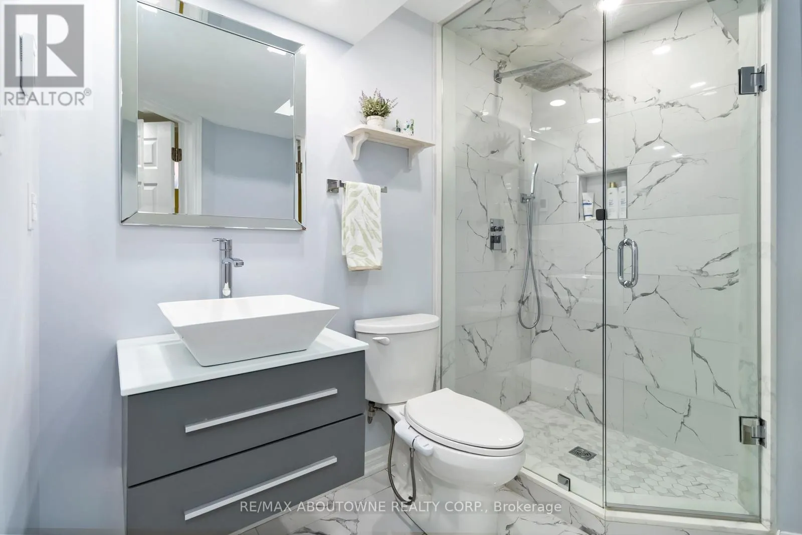 2286 DUNFOREST CRESCENT