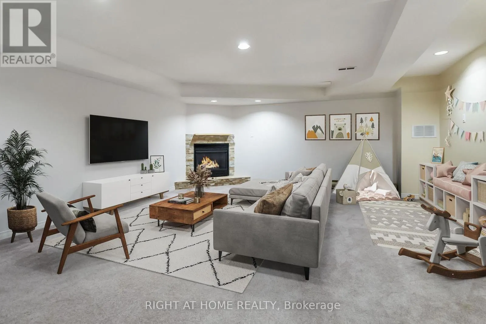 12 - 1520 REEVES GATE