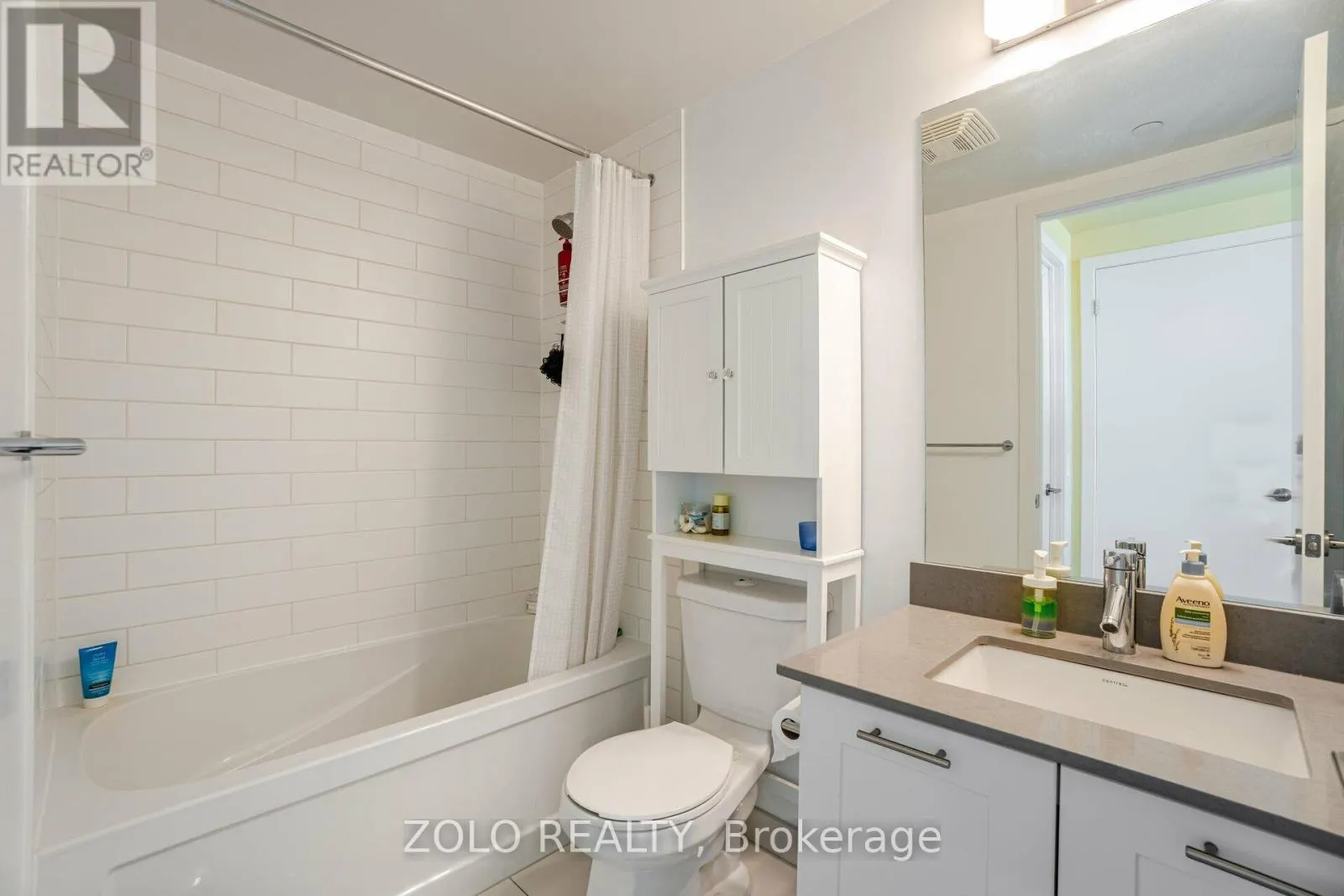 902 - 2212 LAKESHORE BOULEVARD W