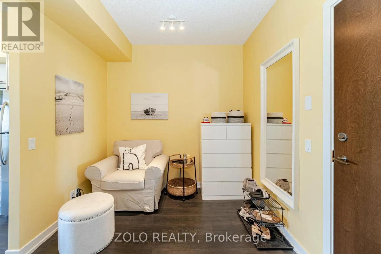 902 - 2212 LAKESHORE BOULEVARD W