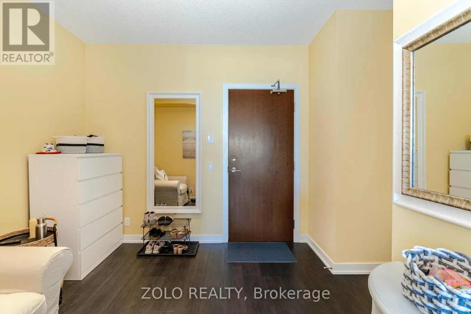 902 - 2212 LAKESHORE BOULEVARD W