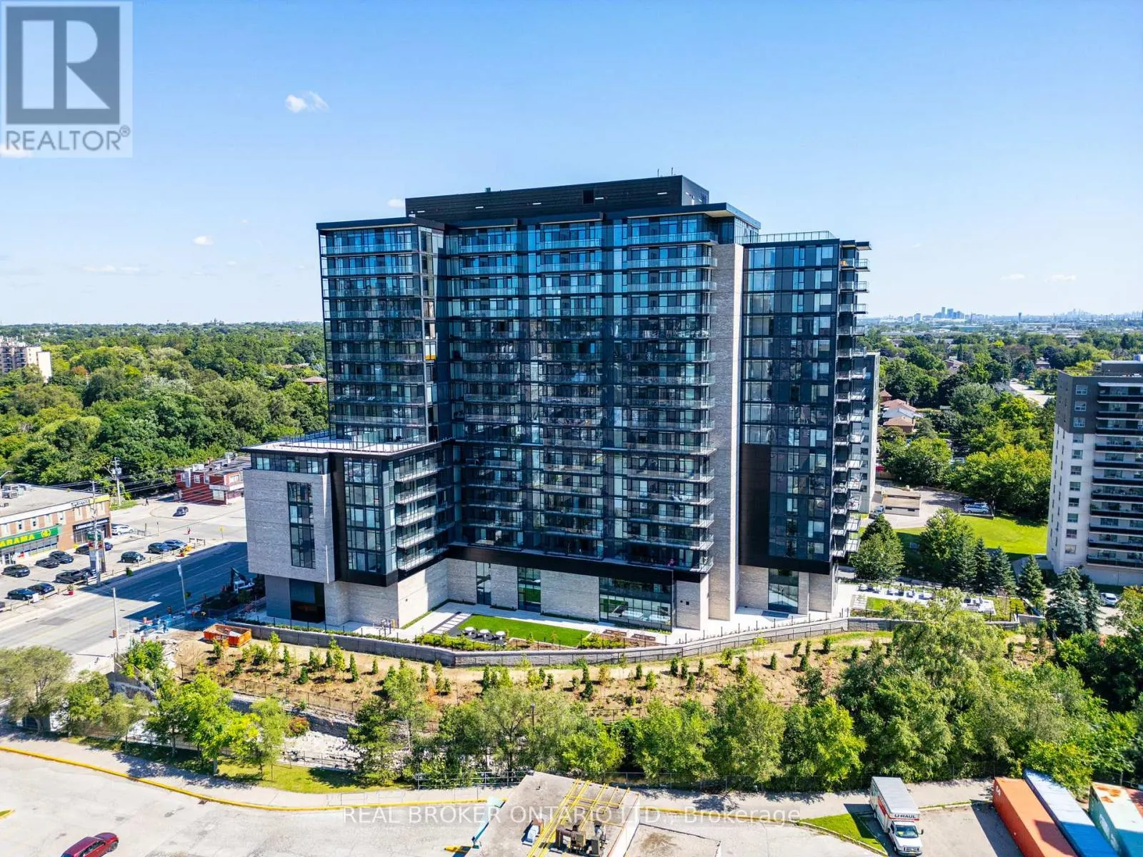 1602 - 86 DUNDAS STREET E