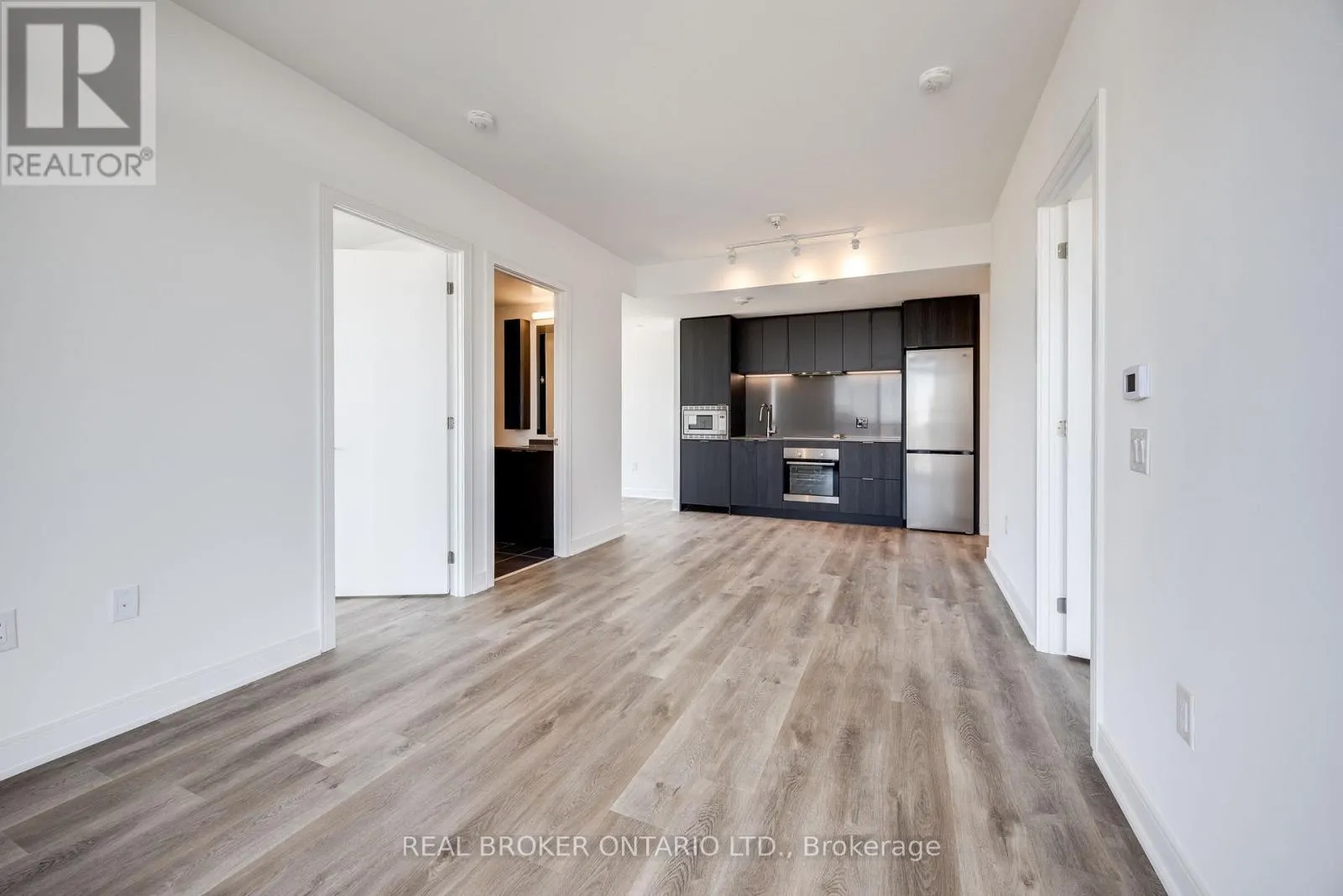 1602 - 86 DUNDAS STREET E