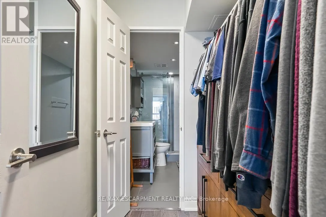 1015 - 1485 LAKESHORE ROAD