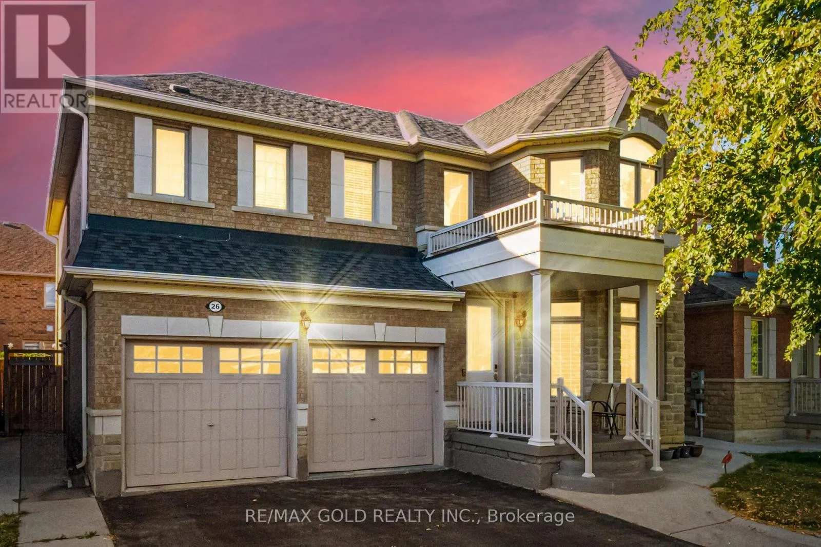 26 FRESHMEADOW STREET