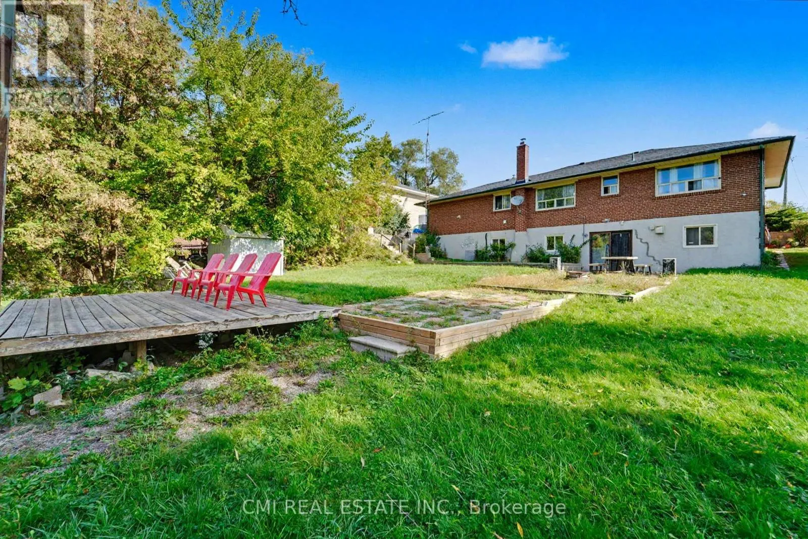 2610 ISLINGTON AVENUE