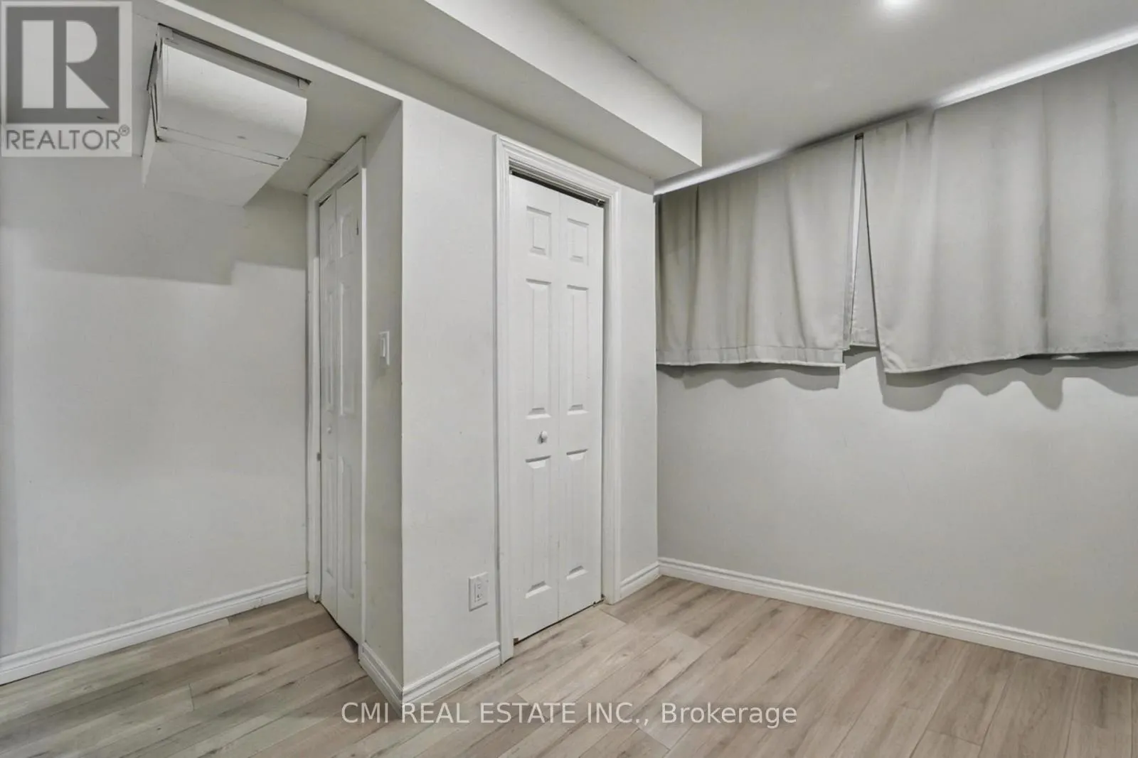 2610 ISLINGTON AVENUE