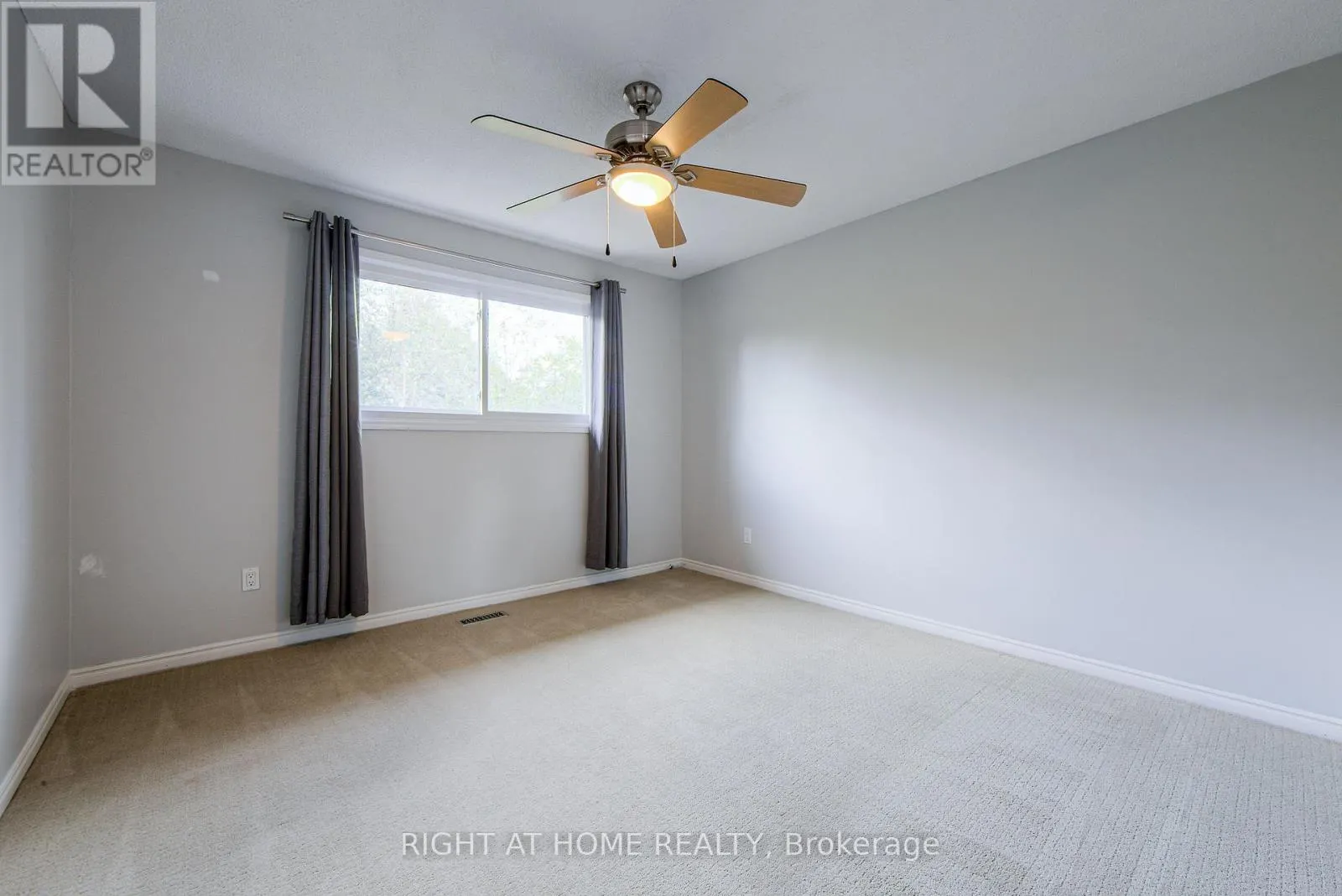 1020 ROXBOROUGH DRIVE