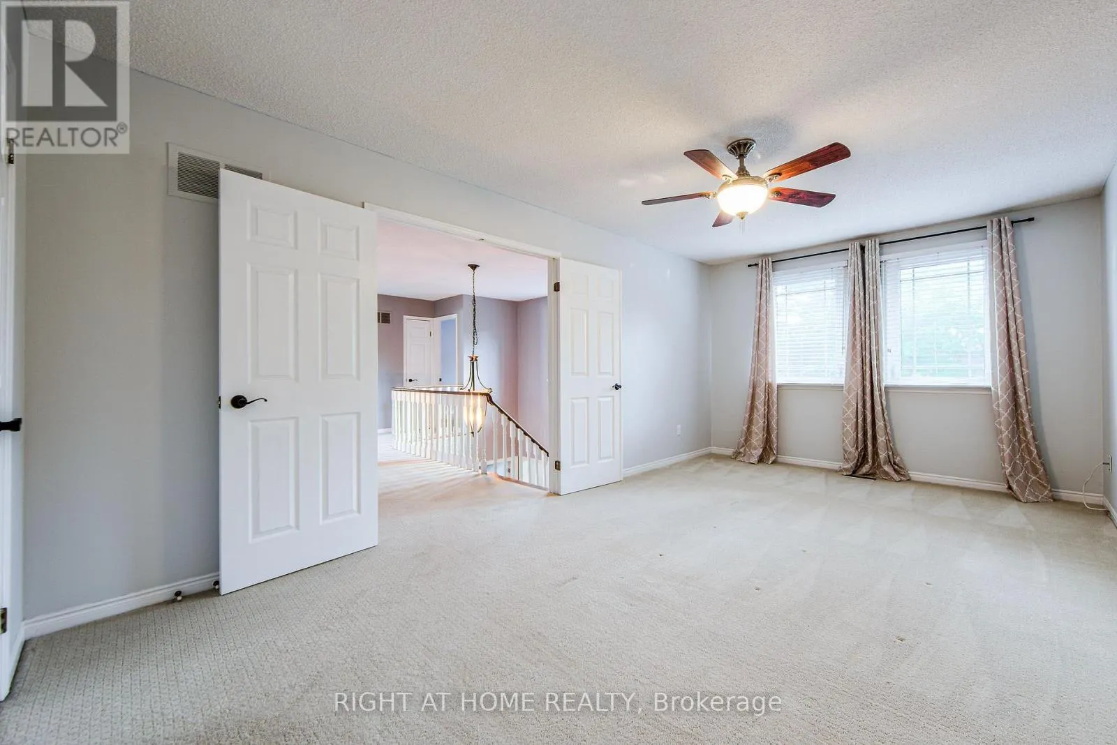 1020 ROXBOROUGH DRIVE