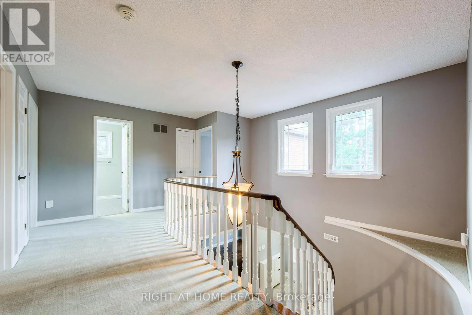 1020 ROXBOROUGH DRIVE