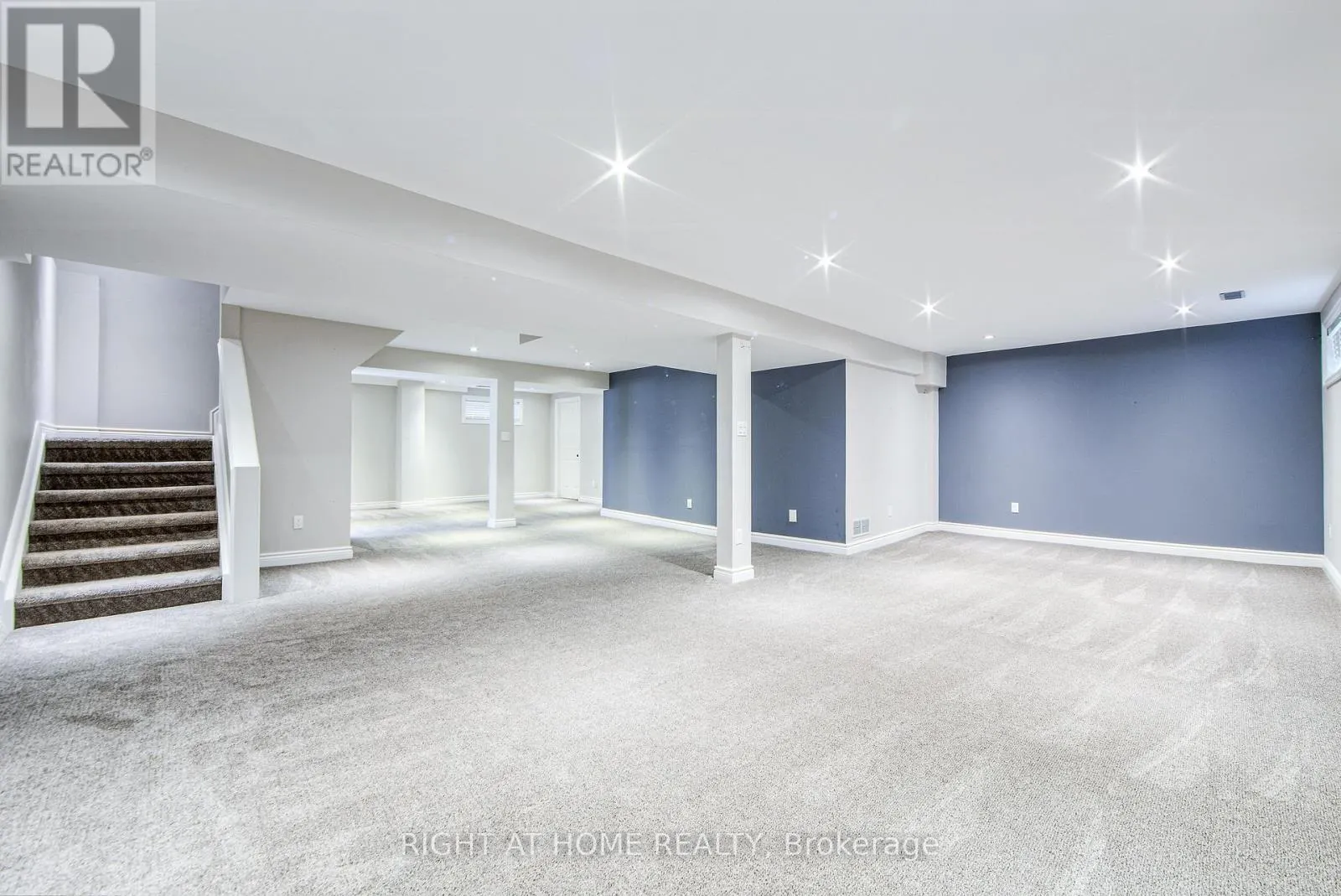 1020 ROXBOROUGH DRIVE