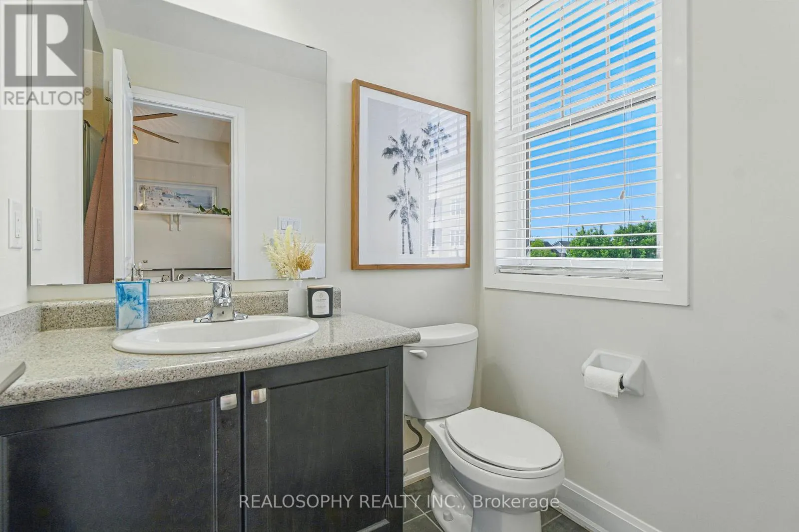 304 - 2333 SAWGRASS DRIVE