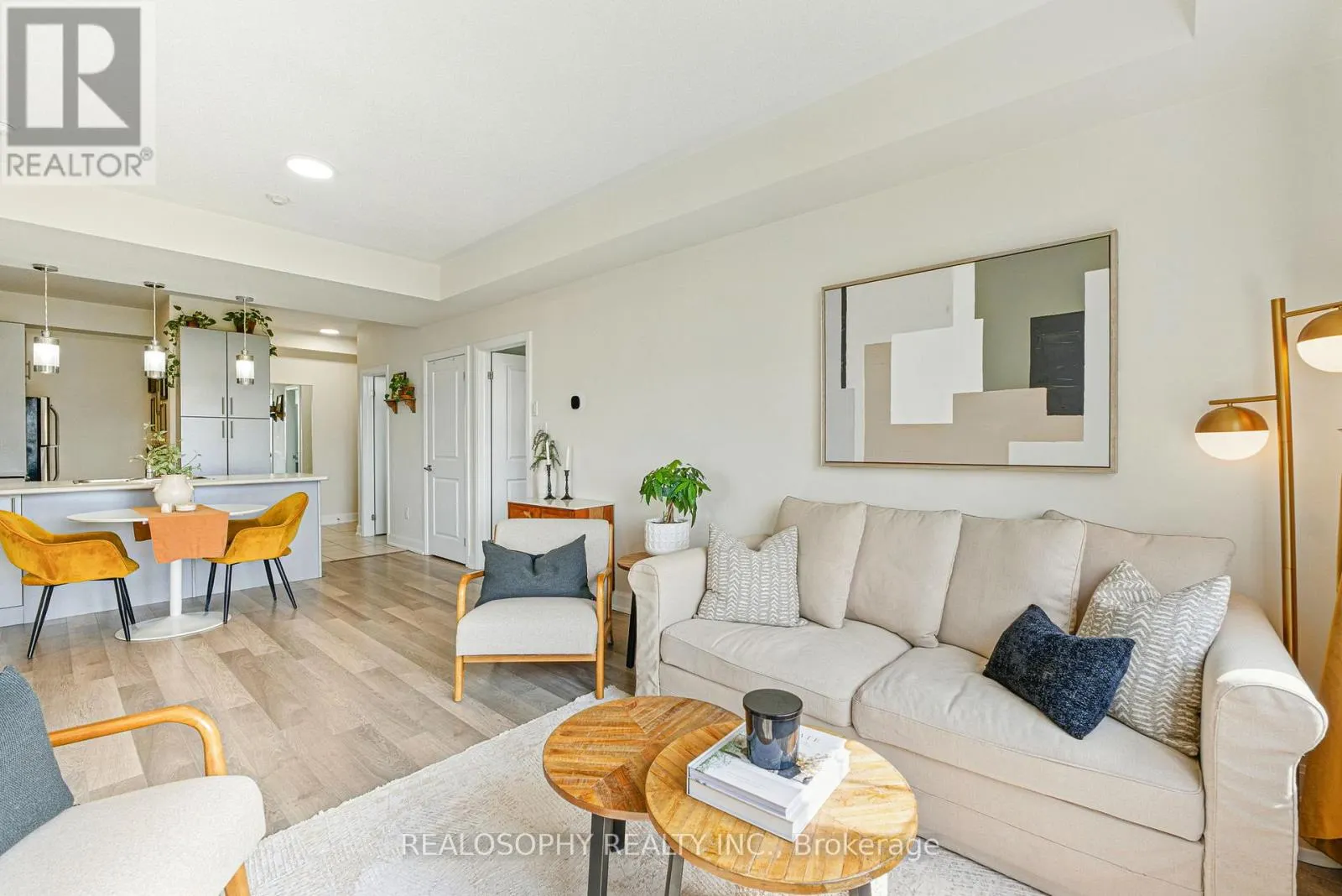 304 - 2333 SAWGRASS DRIVE