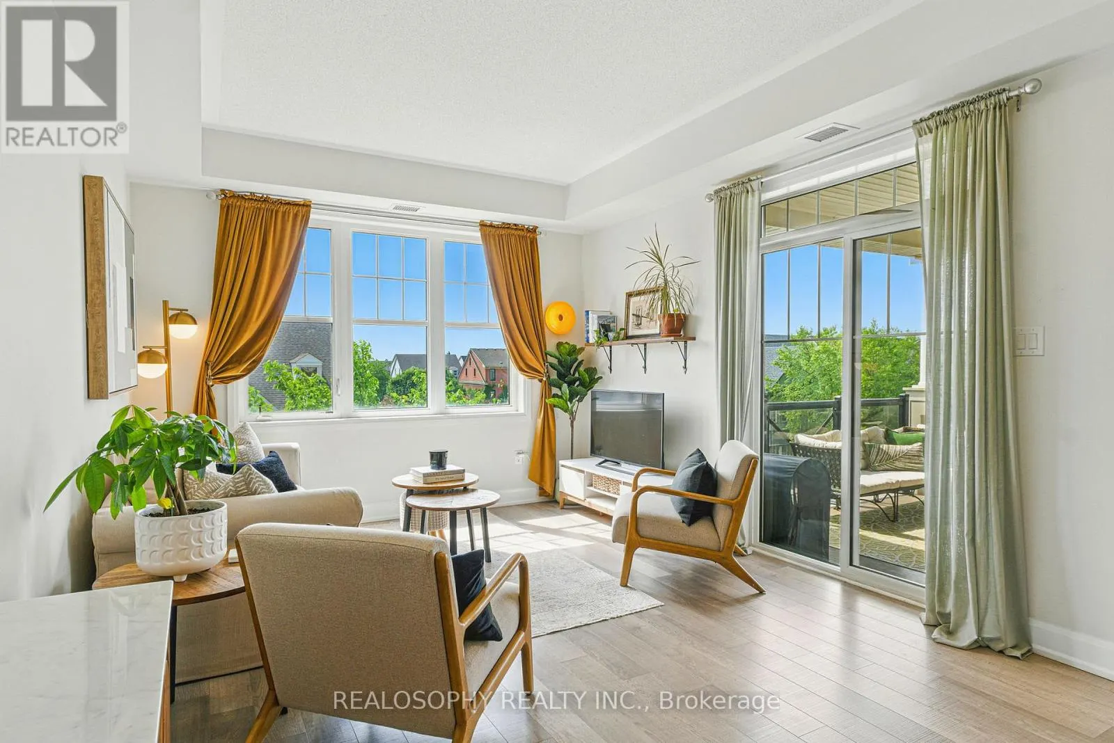 304 - 2333 SAWGRASS DRIVE