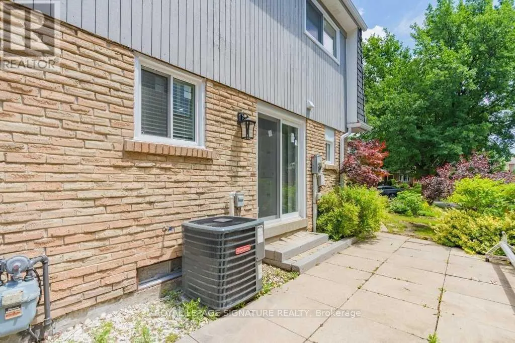 MAIN - 48 LAWNDALE CRESCENT