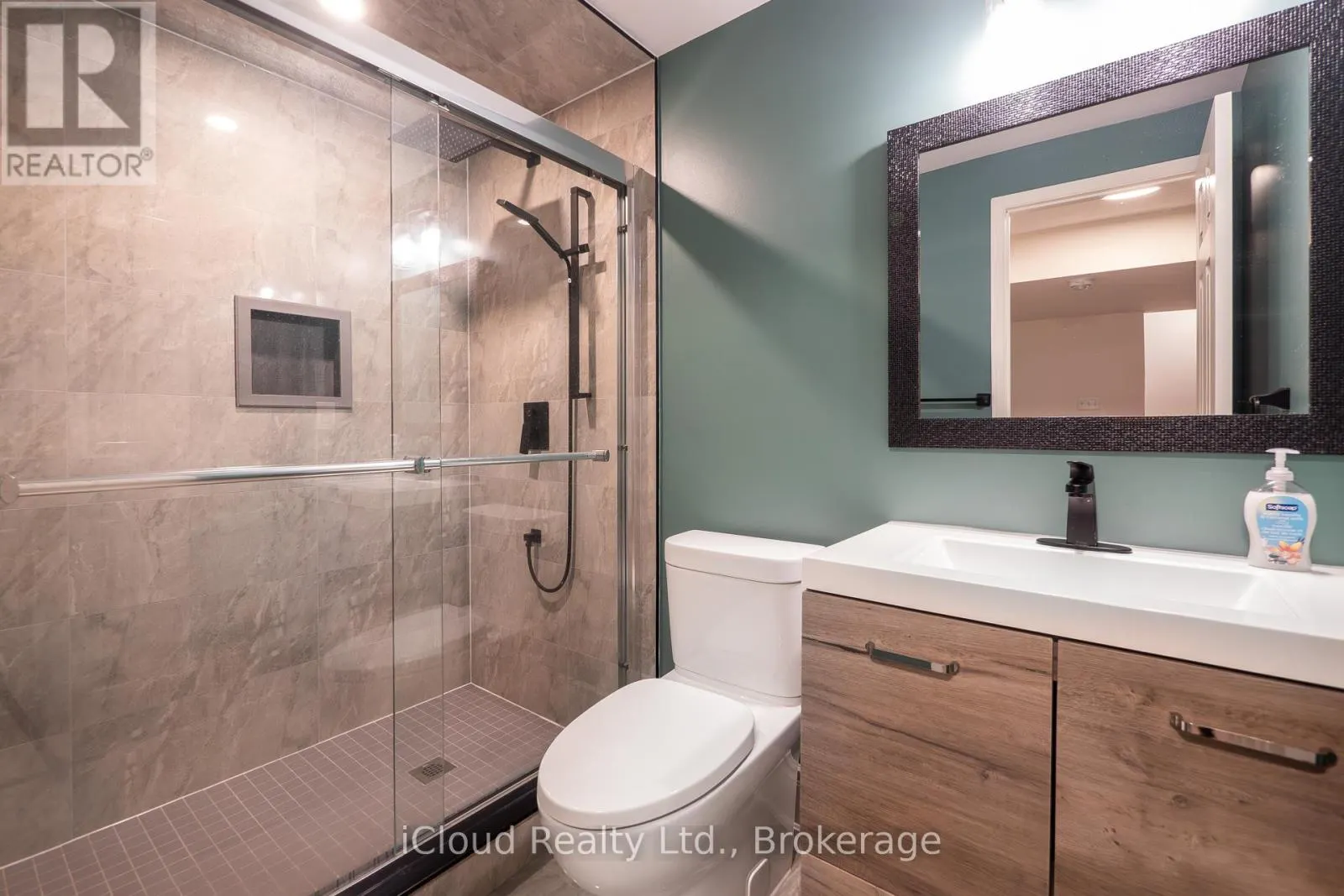 617 MOCKRIDGE TERRACE