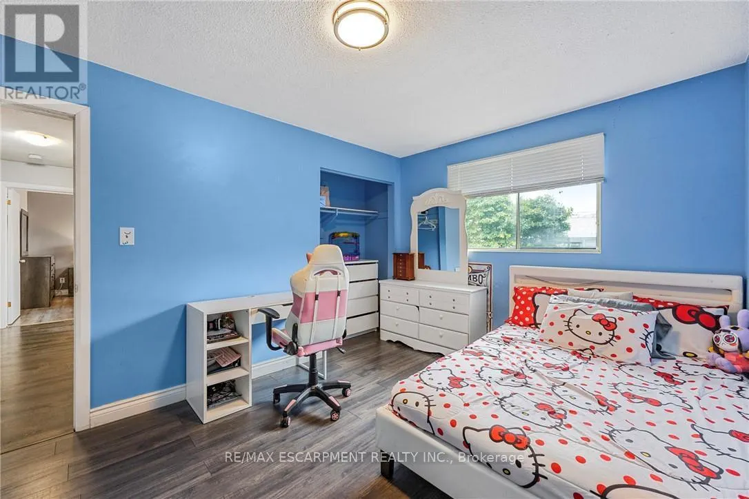 1196 DOWLAND CRESCENT