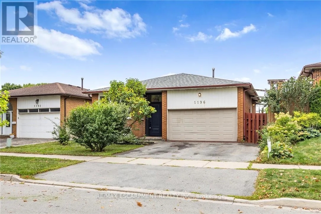 1196 DOWLAND CRESCENT