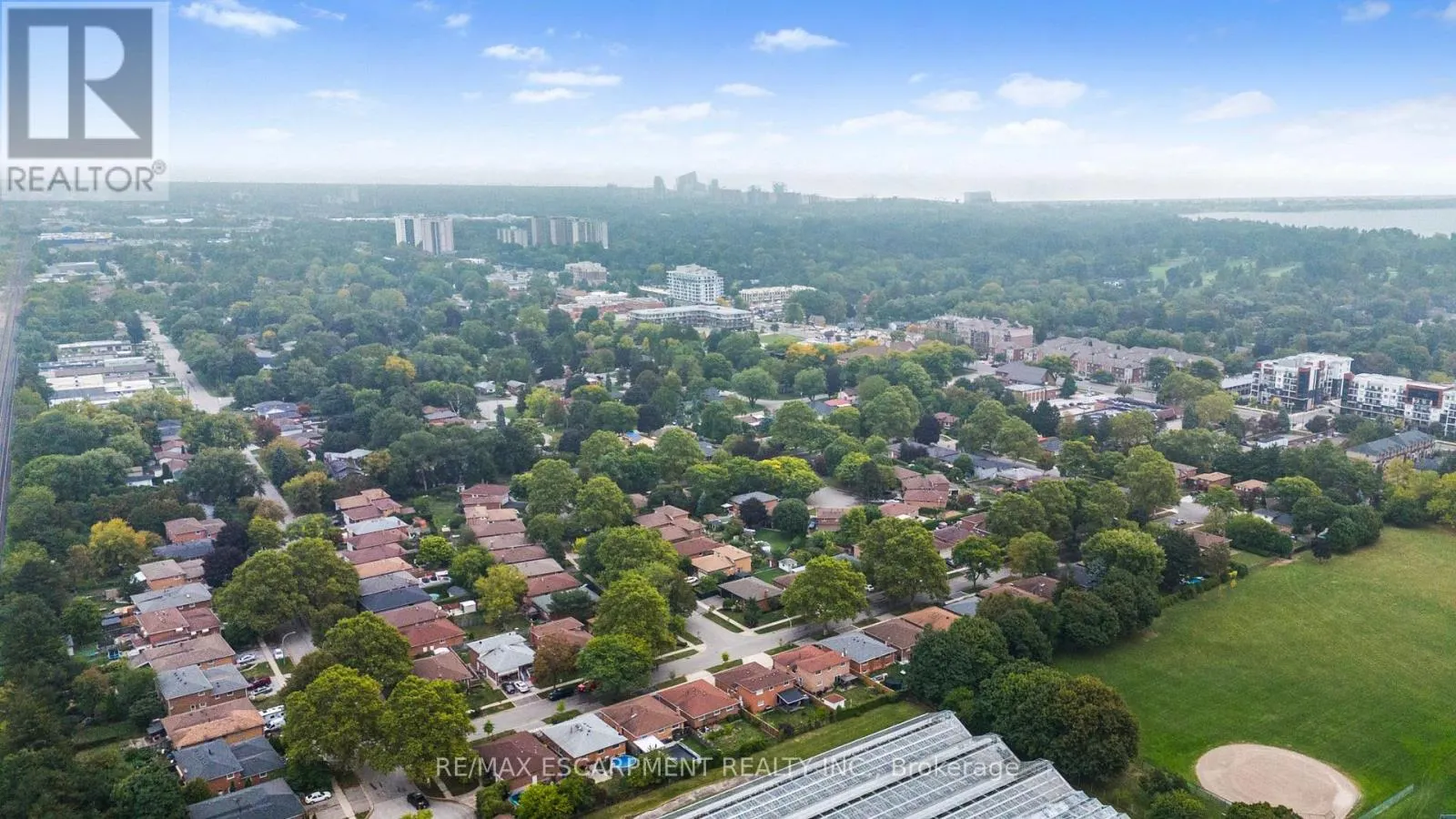 1196 DOWLAND CRESCENT