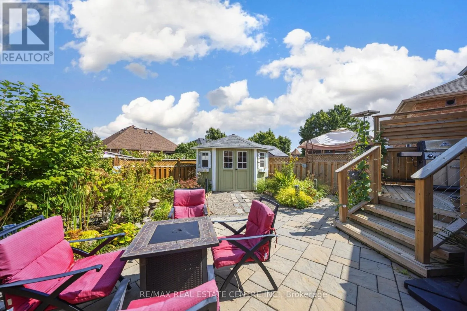 19 SILKWOOD CRESCENT