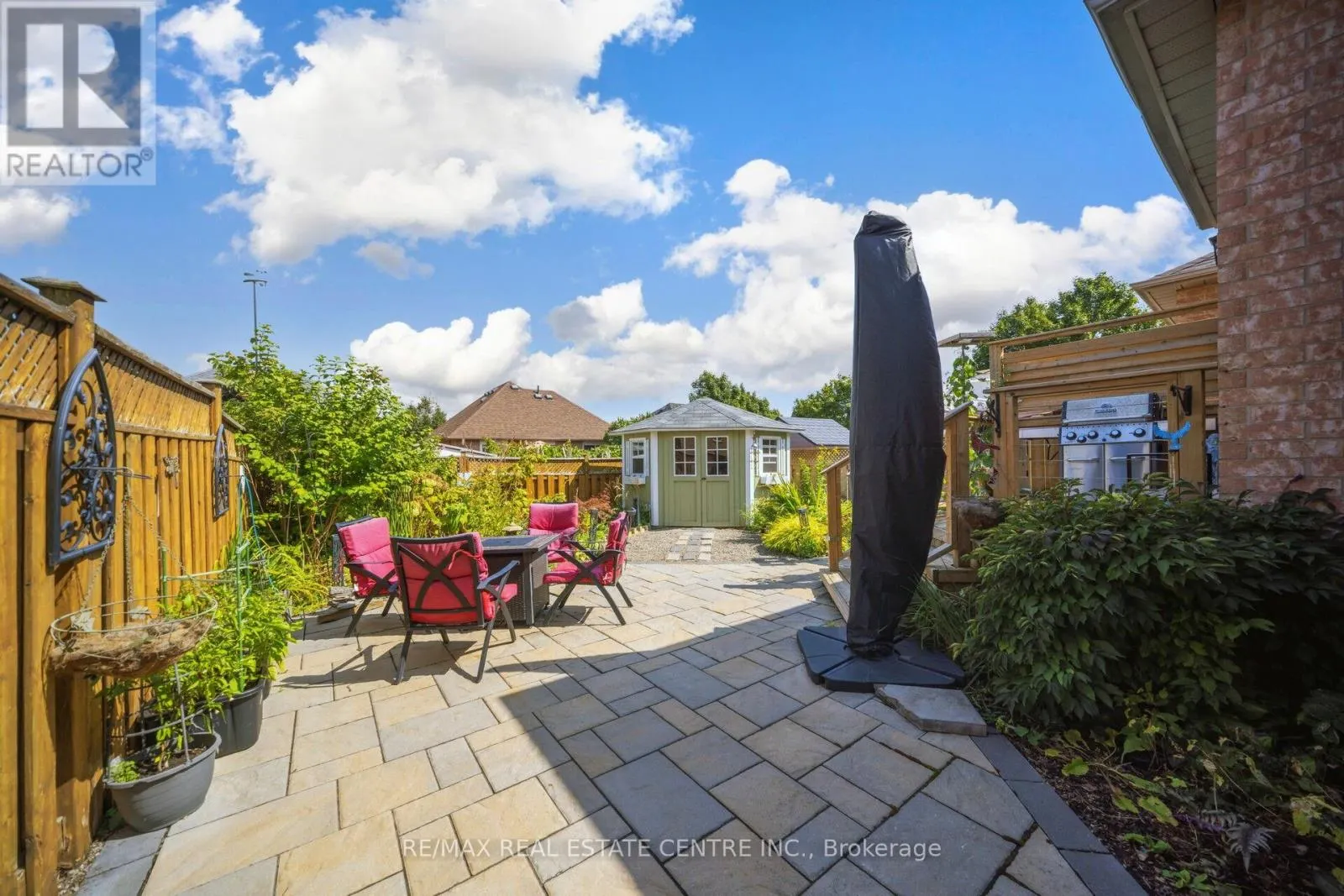 19 SILKWOOD CRESCENT