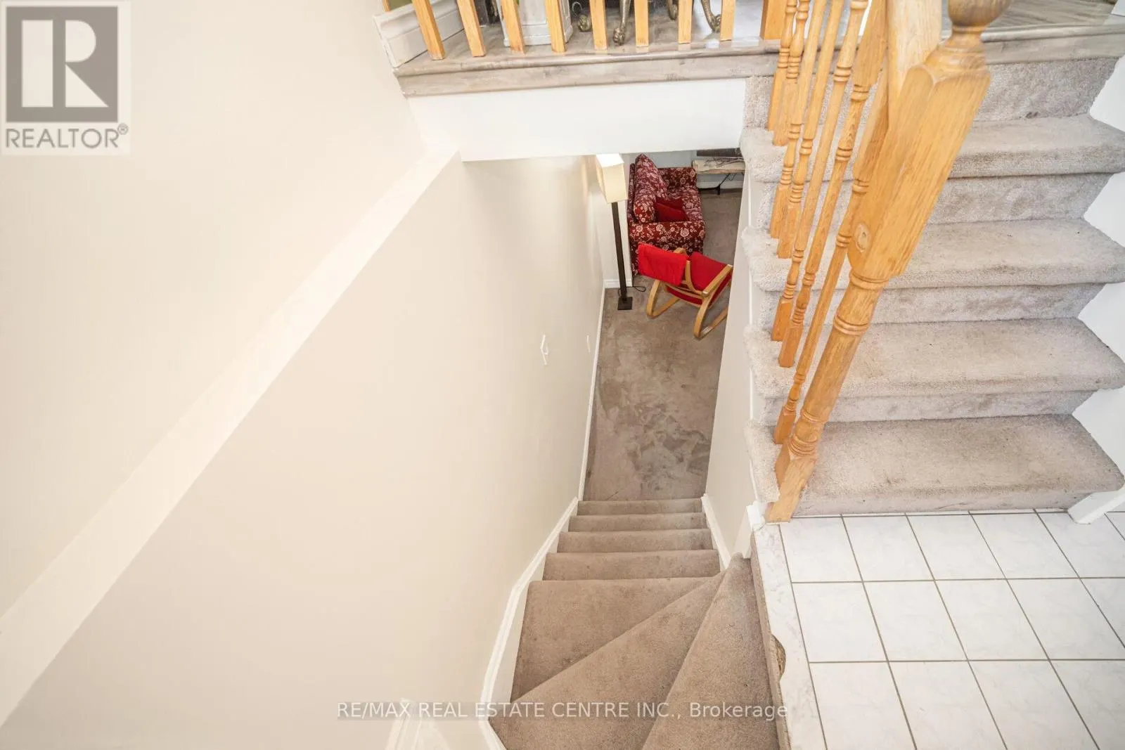 19 SILKWOOD CRESCENT