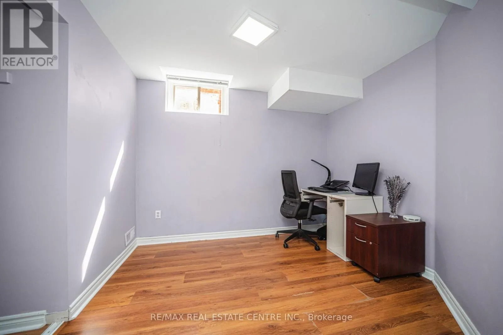 19 SILKWOOD CRESCENT