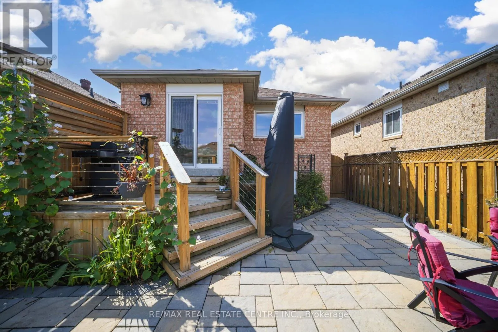 19 SILKWOOD CRESCENT