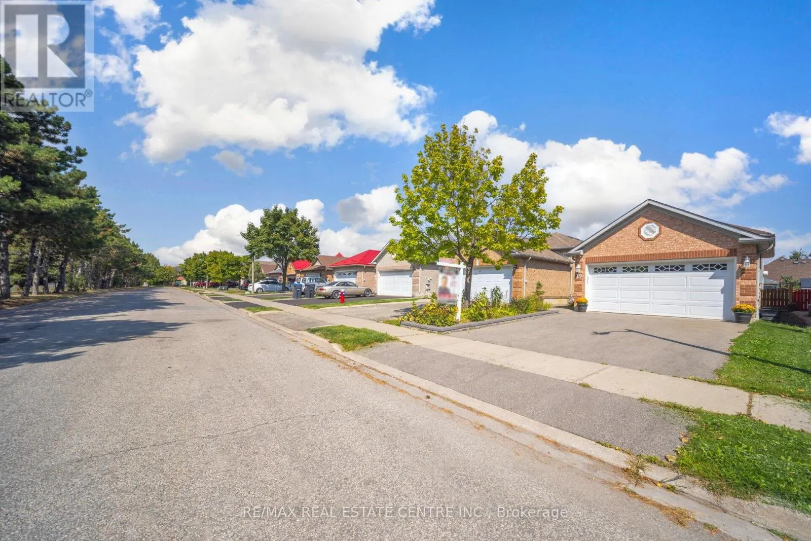 19 SILKWOOD CRESCENT