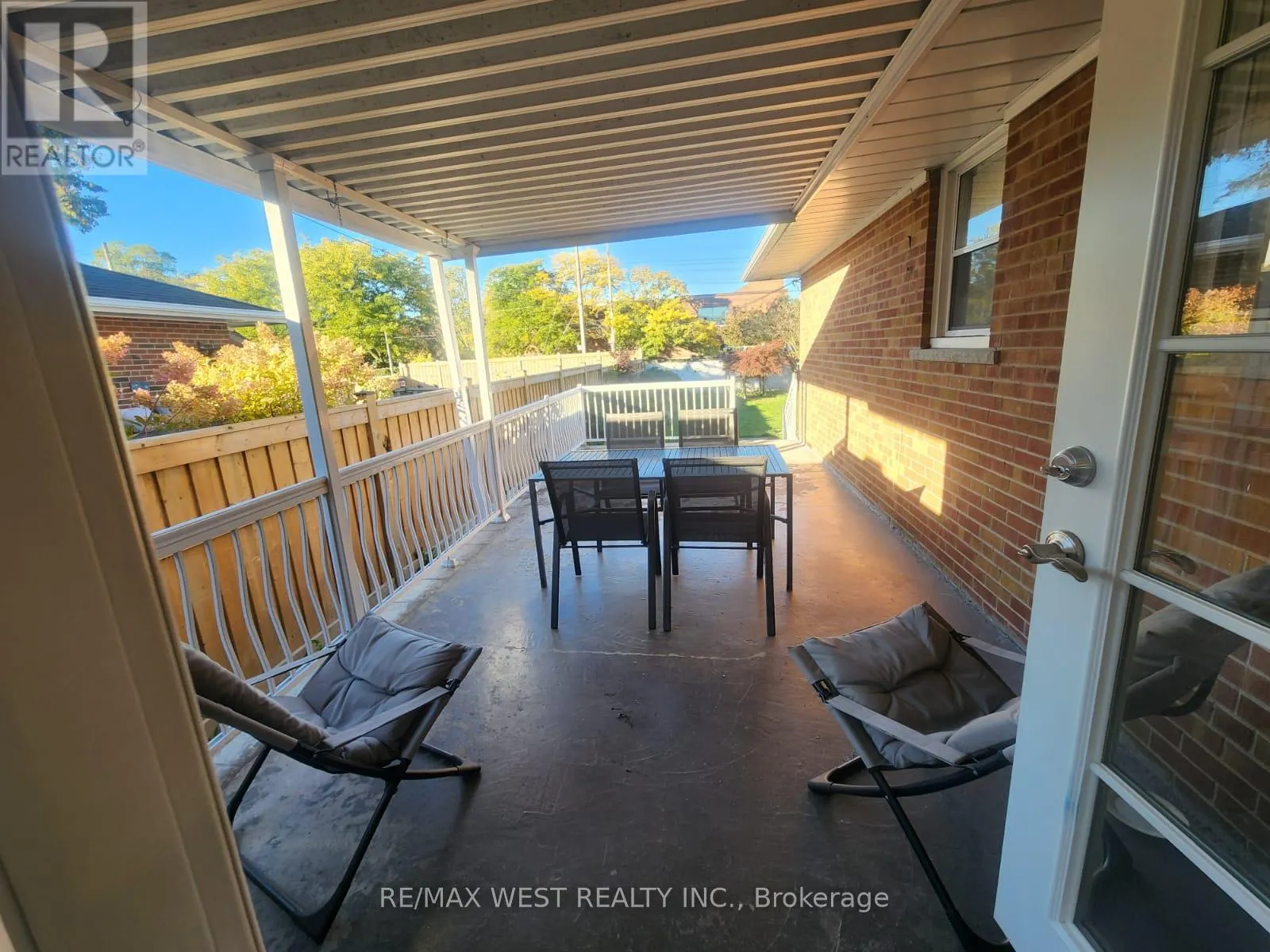 MAIN FLOOR - 44 LANDRON CRESCENT