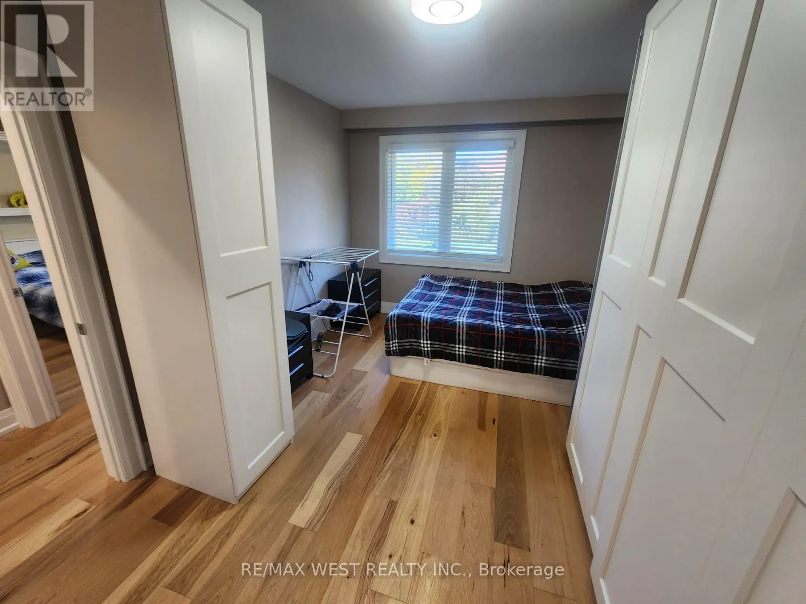 MAIN FLOOR - 44 LANDRON CRESCENT