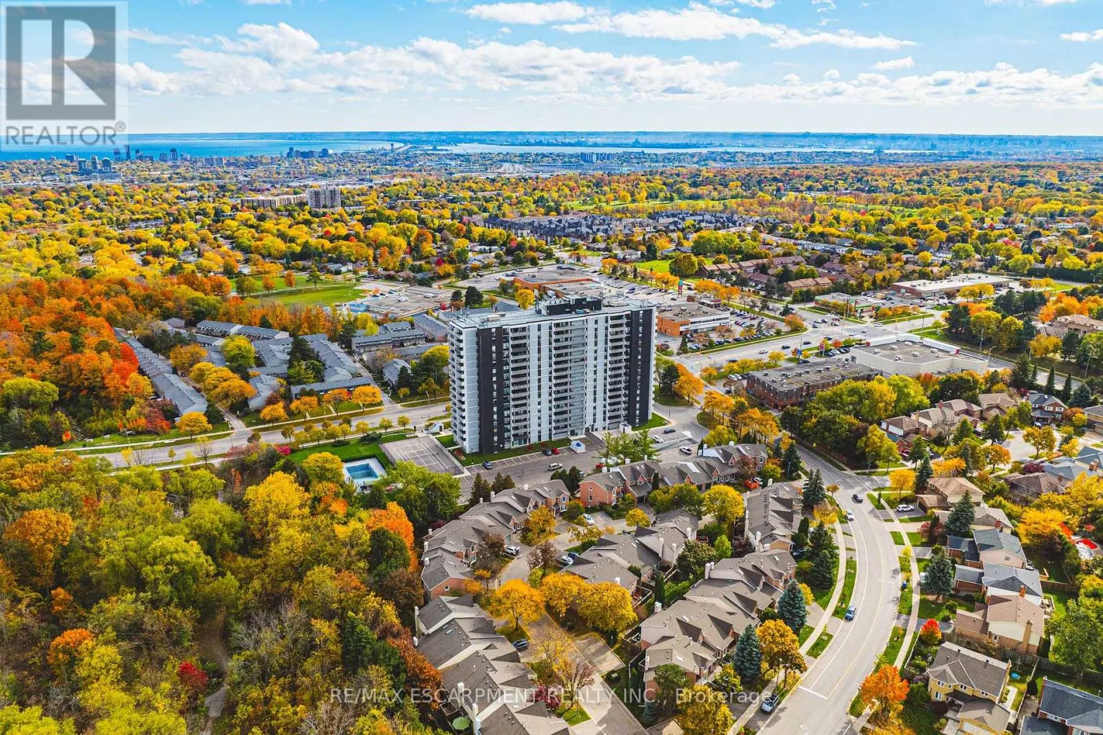 1206 - 2055 UPPER MIDDLE ROAD