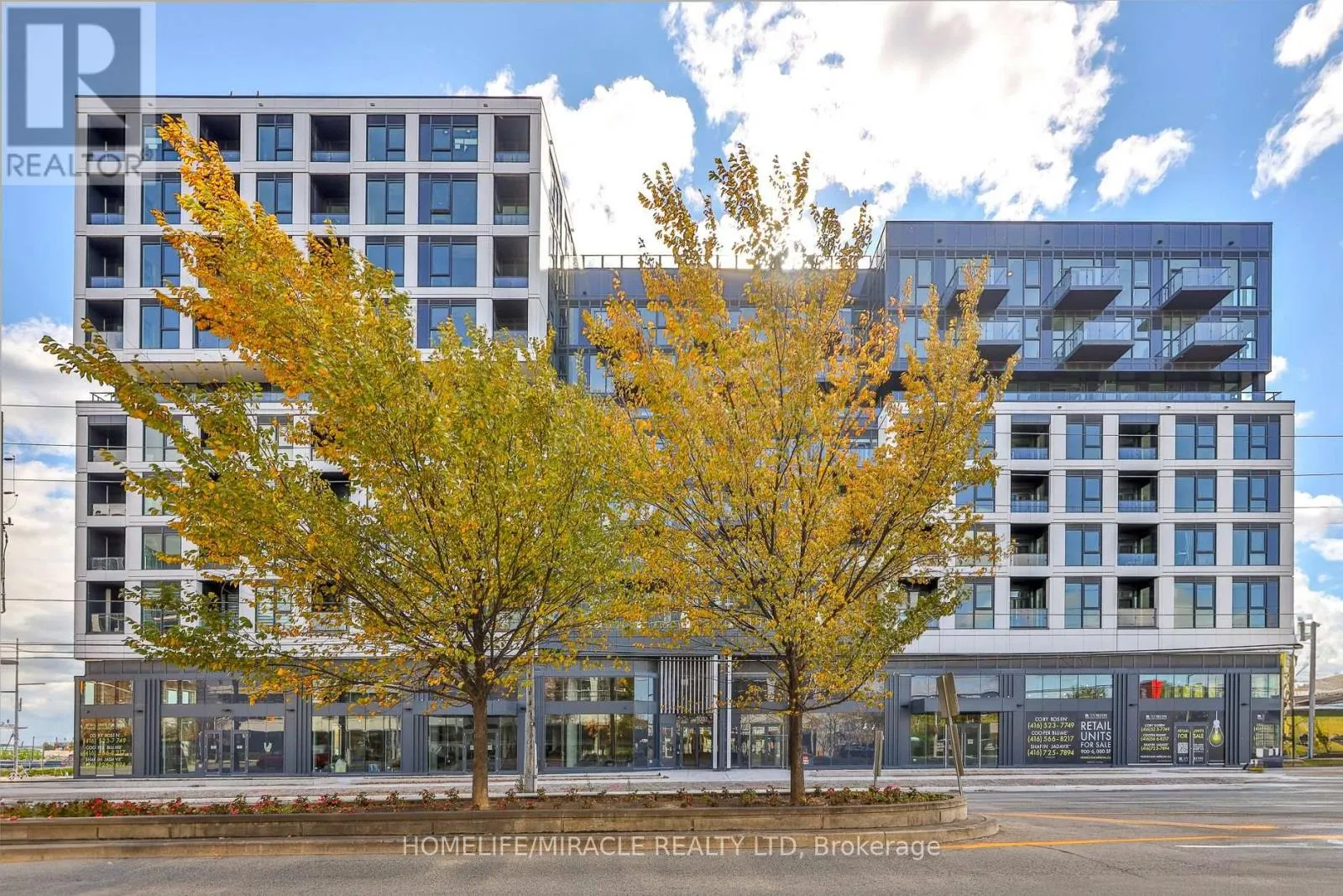 317 - 1007 THE QUEENSWAY