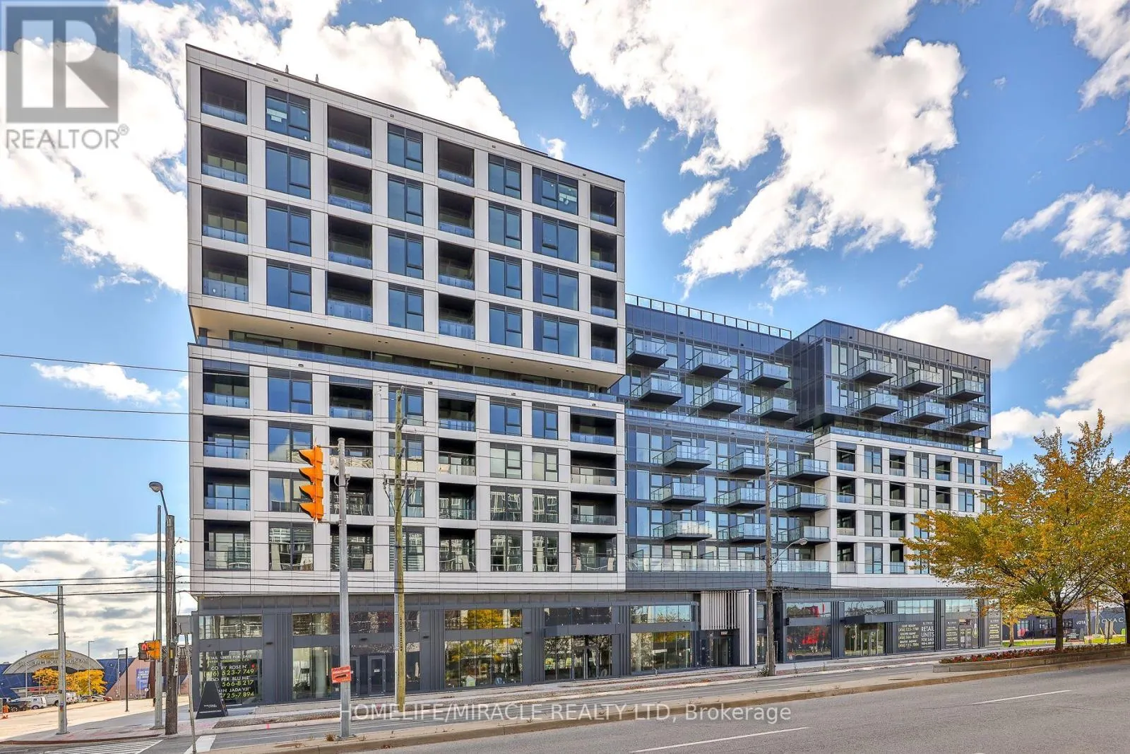 317 - 1007 THE QUEENSWAY