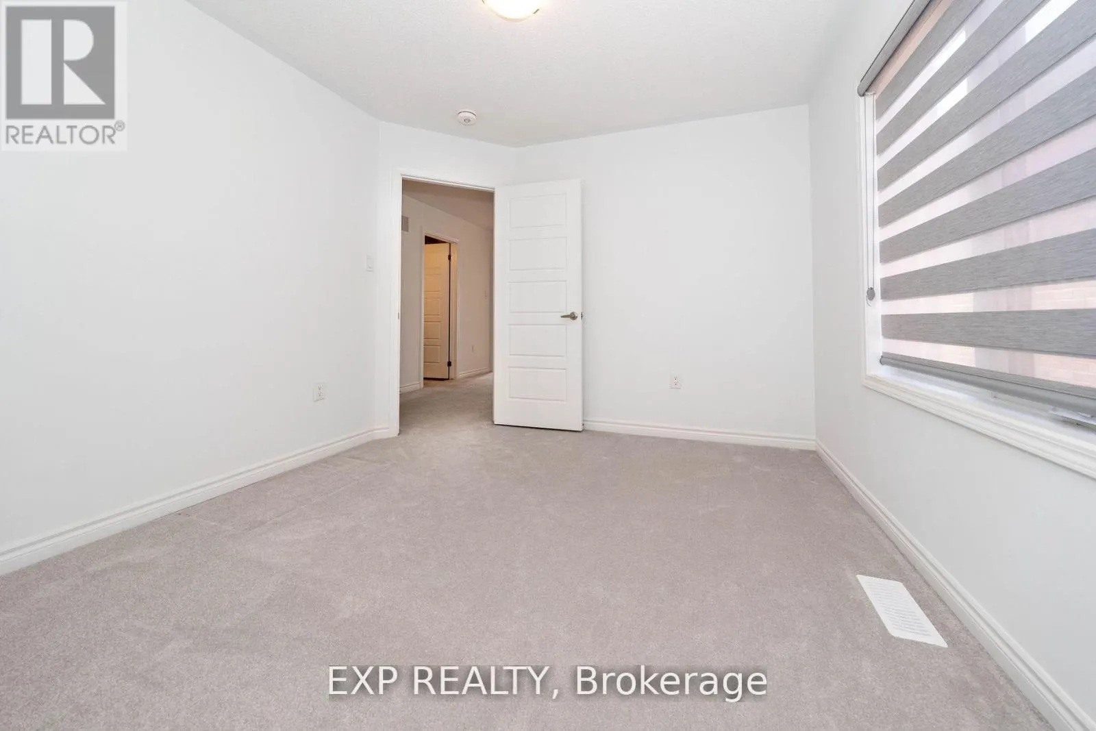 558 KENNEDY CIRCLE W