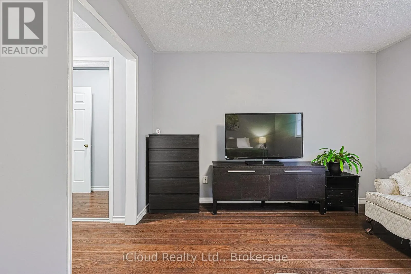 30 - 5958 GREENSBORO DRIVE