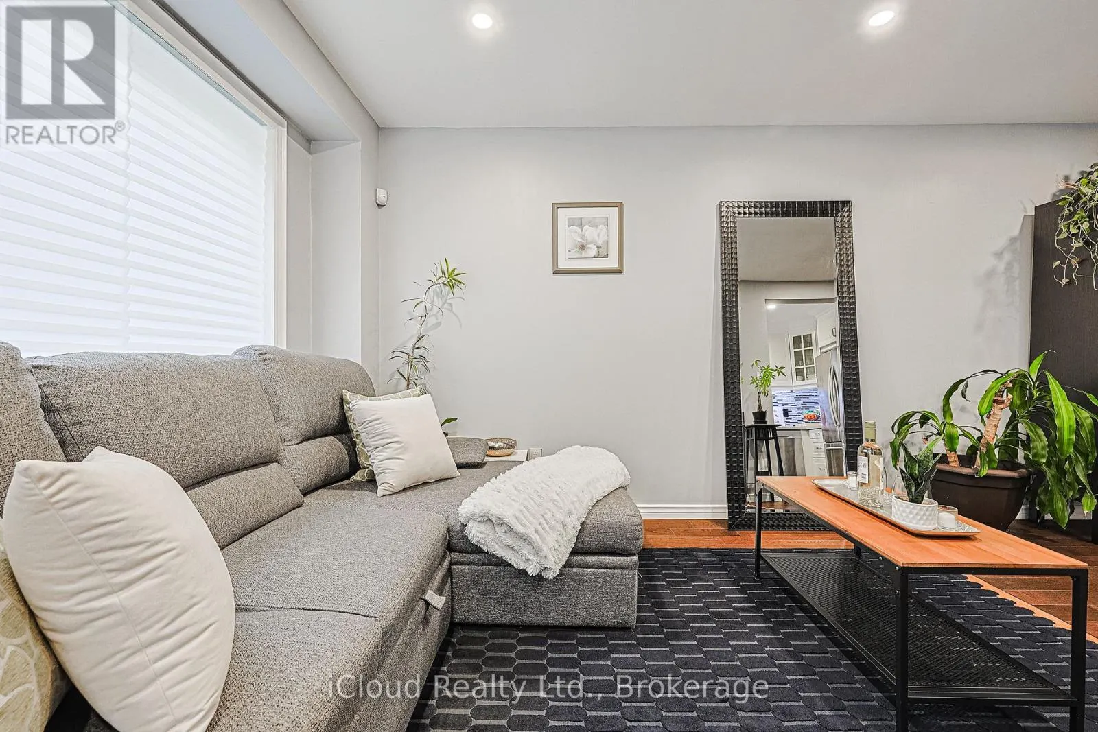 30 - 5958 GREENSBORO DRIVE